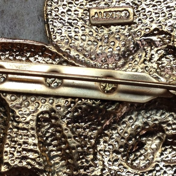 Vintage Goldtone Cartoon Cat Dreaming of Mouse Thought Bubble Brooch Pin - Picture 4 of 7